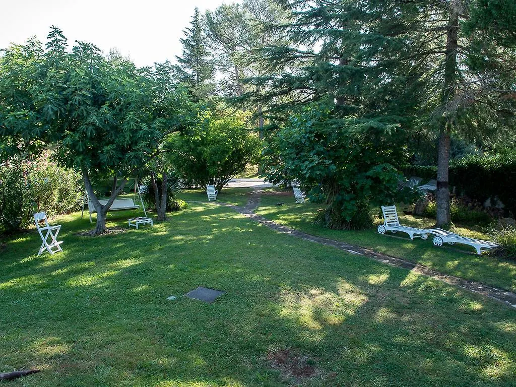 Residence Miro, Gites Climatises Avec Piscine Et Tennis Les Arcs-sur-Argens 3*,  France